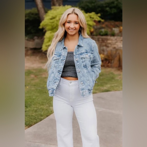 We The Free Free People Oversized Light Blue Denim Button Up Jacket Sz Large - Picture 3 of 5